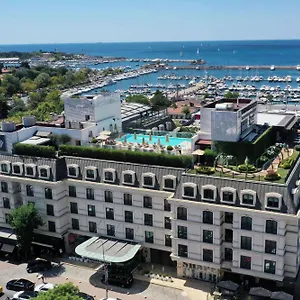 wyndham-grand-istanbul-kalamis-marina-hotel.istanbul-turkeyhotels.com/